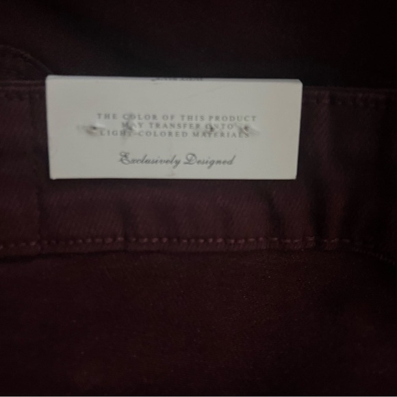 Judy Blue Judy Blue High Waist Tummy Control Garment
Dyed Wide Leg Crop Oxblood - Picture 8 of 9
